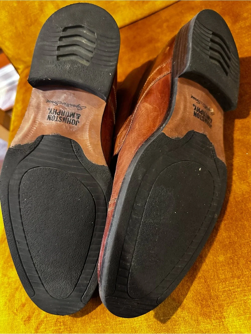 Johnston & Murphy Chestnut Leather Chukka Boots